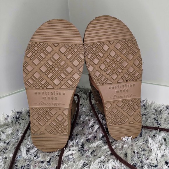 Women's Leather Dusty Mid Bomber Boots - Picture 5 of 9